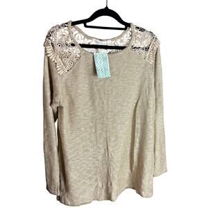 NWT Mistic Prysm by Listicle soft brown/tan sweater with lace detailing -sz M/L